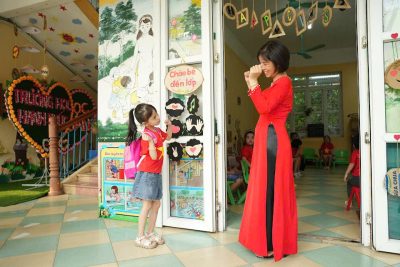 Hoạt động của bé một ngày ở trường