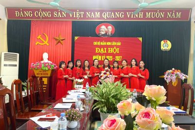 Thực hiện kế hoạch số 22-KH/ĐU ngày 17/10/2024 của Ban Thường vụ Đảng uỷ xã về Đại hội chi bộ nhiệm kỳ 2025-2027. Chi bộ trường Mầm non Liên Bảo đẫ tổ chức thành công Đại hội nhiệm kỳ 2025-2027 vào ngày 11/01/2024. Sau đây là một số hình ảnh của Đại
