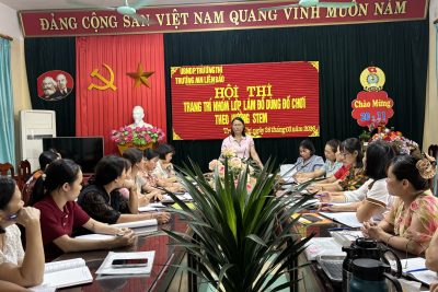 Hội thi trang trí nhóm lớp, làm đồ dùng, đồ chơi theo hướng STEM